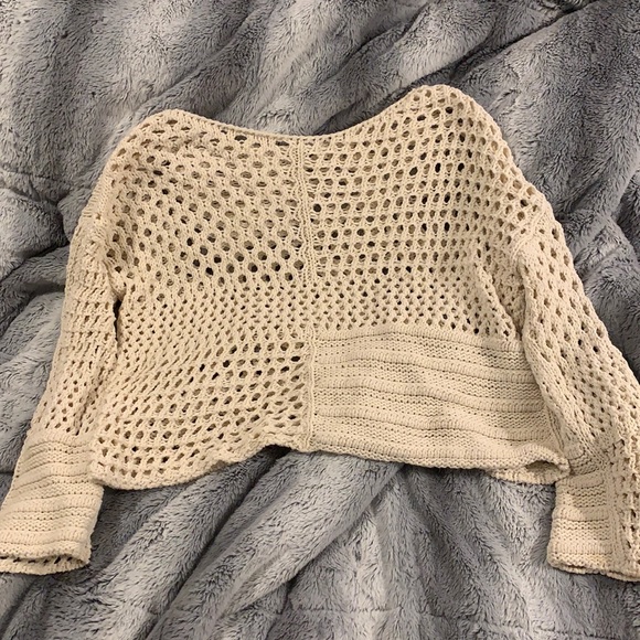 Cropped crocheted sweater - Picture 2 of 4